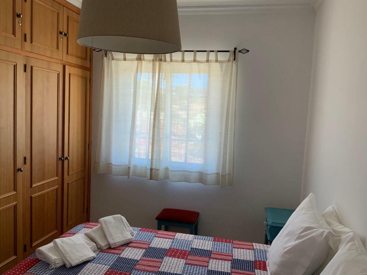 Guest House Alfarrobeiras アルブフェイラ エクステリア 写真