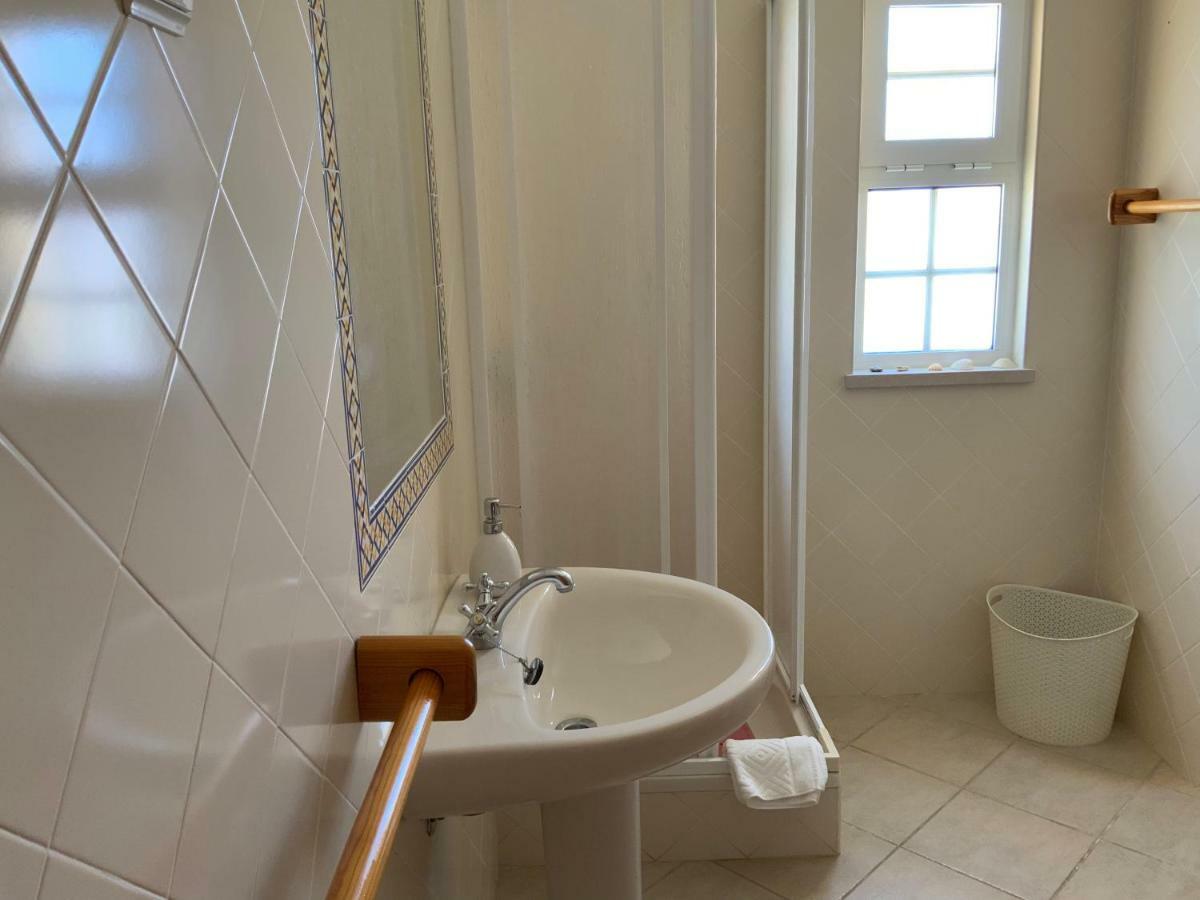 Guest House Alfarrobeiras アルブフェイラ エクステリア 写真