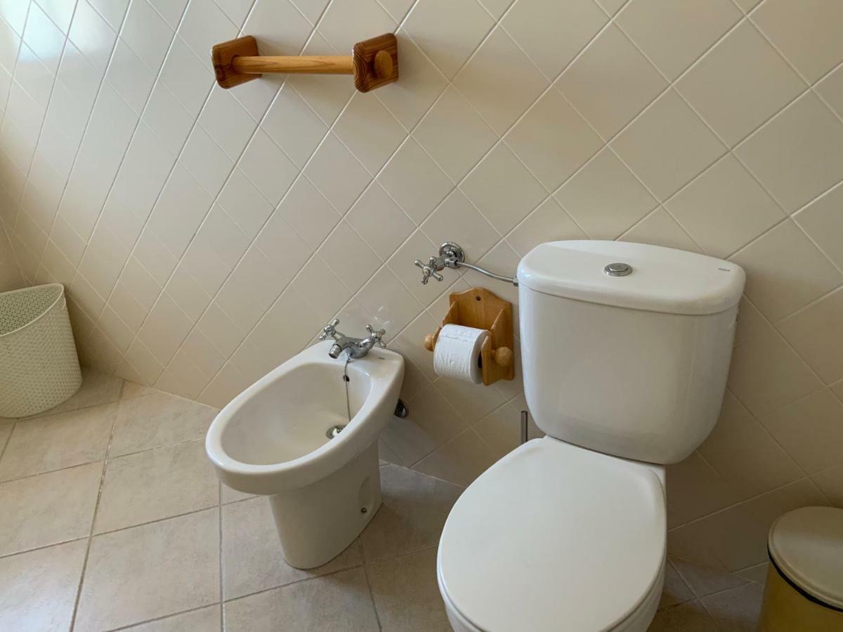 Guest House Alfarrobeiras アルブフェイラ エクステリア 写真